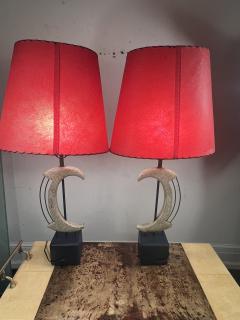 Frederick Weinberg MID CENTURY PLASTER BRASS ABSTRACT SCULPTURAL LAMPS WITH ORIGINAL RED SHADES - 4140621