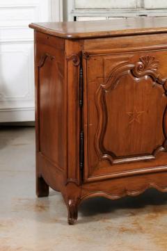 French 1750s Louis XV Period Walnut Buffet with Star Inlay and Carved Shells - 3441663