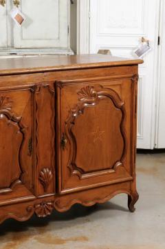 French 1750s Louis XV Period Walnut Buffet with Star Inlay and Carved Shells - 3441673