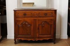 French 1750s Louis XV Walnut Proven al Buffet with Single Drawer and Two Doors - 3451354