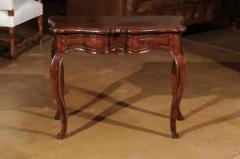 French 1750s Period Louis XV Walnut Console Table with Serpentine Front - 3417104