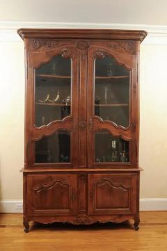 French 1790s Walnut Buffet Deux Corps with Glass Doors and Carved Motifs - 3451059