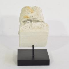 French 17th 18th Century Carved Stone Angel Head Ornament - 4119456