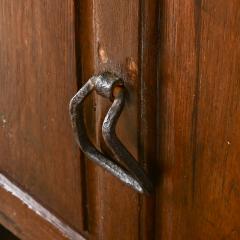 French 17th Century Carved Oak Trunk - 3862174