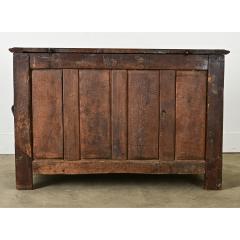 French 17th Century Carved Oak Trunk - 3862193