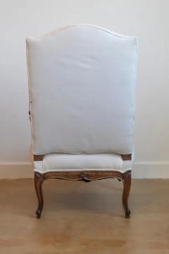French 1840s Louis XV Style Walnut Fauteuil with Carved Accents and Upholstery - 4019888