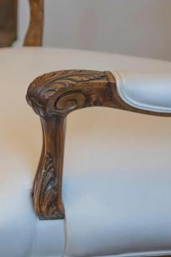 French 1840s Louis XV Style Walnut Fauteuil with Carved Accents and Upholstery - 4019892