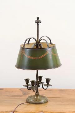 French 1850s Napol on III Green Painted T le Table Lamp with Garland Motifs - 3472684