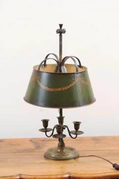 French 1850s Napol on III Green Painted T le Table Lamp with Garland Motifs - 3472761