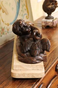 French 1880s Carved Walnut Putto Feeding a Swan Sculpted Group on Marble Base - 3485466