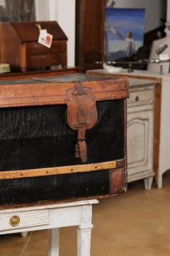 French 1890s Brown and Black Travel Trunk with Leather Straps and Aged Patina - 3491372