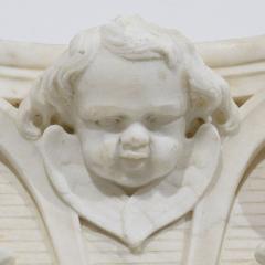 French 18th Century Carved White Marble Capital With Angel Head - 4111732
