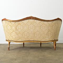 French 18th Century Louis XV Parlor Suite - 4317024