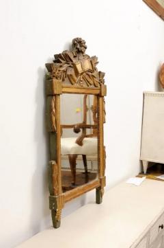 French 18th Century Louis XVI Period Giltwood Mirror with Carved Crest - 3547518
