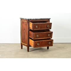 French 18th Century Mahogany Petite Commode - 4292809