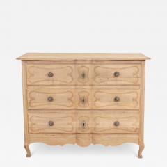French 18th Century Natural Oak Chest of Drawers - 4579125