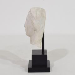 French 18th Century Small Marble Head Of A Madonna - 4119477