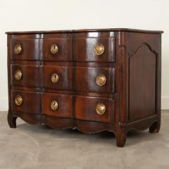 French 18th Century Solid Walnut Commode - 2805907