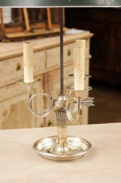 French 1900s Silvered Bronze Bouillotte Table Lamp with Horns and Green Shade - 3498519