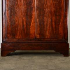French 19th Century Bookmatched Mahogany Louis Philippe Armoire - 4317086