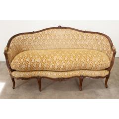 French 19th Century Carved Walnut Settee - 3314156