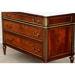 French 19th Century Louis XVI Style Commode - 4578257