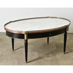 French 19th Century Louis XVI Style Oval Coffee Table - 4443183