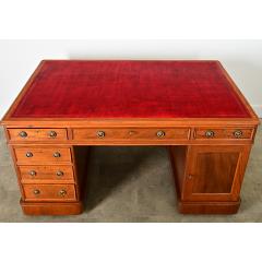 French 19th Century Mahogany Leather Partners Desk - 4317069