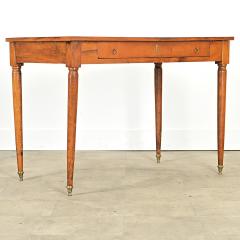 French 19th Century Mahogany Petite Writing Desk - 4254502