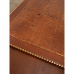 French 19th Century Mahogany Transitional Desk - 3135664