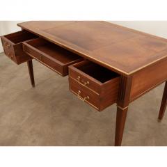 French 19th Century Mahogany Transitional Desk - 3135665