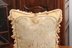 French 19th Century Needlepoint Tapestry Pillow Depicting Two Artistocrates - 3461503