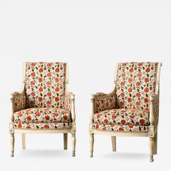 French 19th Century Pair of Directoire Bergeres - 4160212