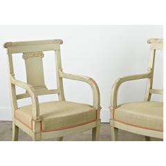 French 19th Century Pair of Directoire Fauteuils - 4150119