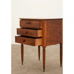 French 19th Century Petite Walnut Commode - 3029011