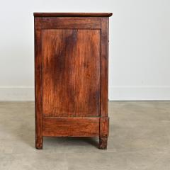 French 19th Century Petite Walnut Commode - 4606867