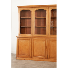 French 19th Century Pine Bibliotheque - 2874602