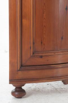 French 19th Century Pine Marble Top Corner Cabinet - 1703830