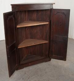 French 19th Century Provincial Oak Corner Cabinet - 1230884