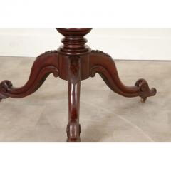 French 19th Century Round Mahogany Pedestal Table - 2805887