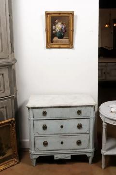 French 19th Century Still Life Oil Painting Depicting Pansies in Giltwood Frame - 3432729