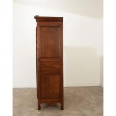 French 19th Century Walnut Louis XV Style Armoire - 2996943