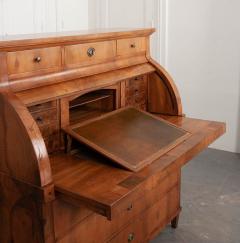 French 19th Century Walnut Roll Top Desk - 1529324
