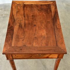 French 19th Century Walnut Side Table - 4811842