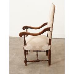 French 19th Century Walnut Upholstered Fauteuil - 3343944