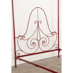 French 20th Century Canopy Bed - 2967989