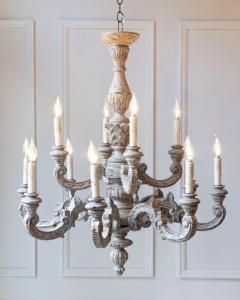 French 20th Century Carved and Painted Wood Twelve Light Chandelier - 4299020