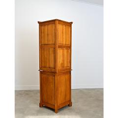 French 20th Century Oak Corner Cabinet - 4615617