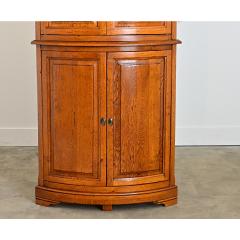 French 20th Century Oak Corner Cabinet - 4615628