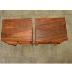 French 20th Century Pair of Walnut Bedside Tables - 4097289